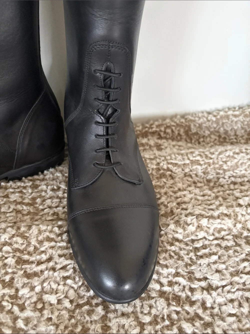 Sergio Grasso sleek black